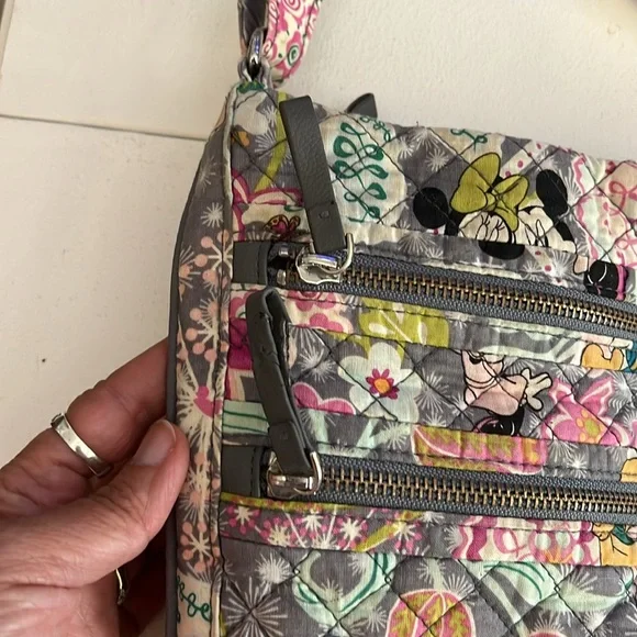 Disney Vera Bradley Triple Zip Hipster crossbody bag - Picture 7 of 14